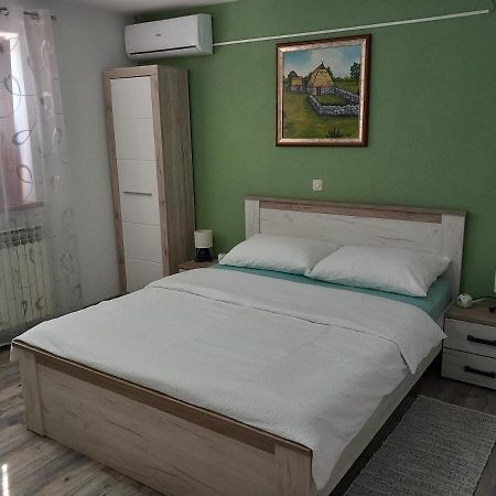 Guesthouse Mario Korenica Luaran gambar
