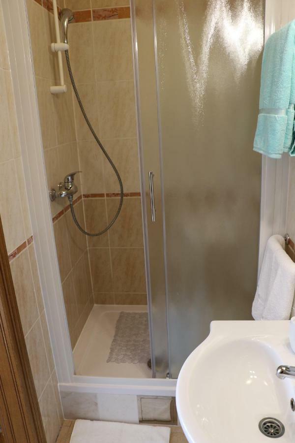 Guesthouse Mario Korenica Luaran gambar