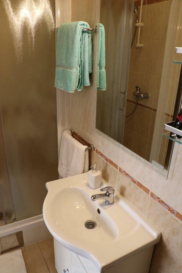 Guesthouse Mario Korenica Luaran gambar