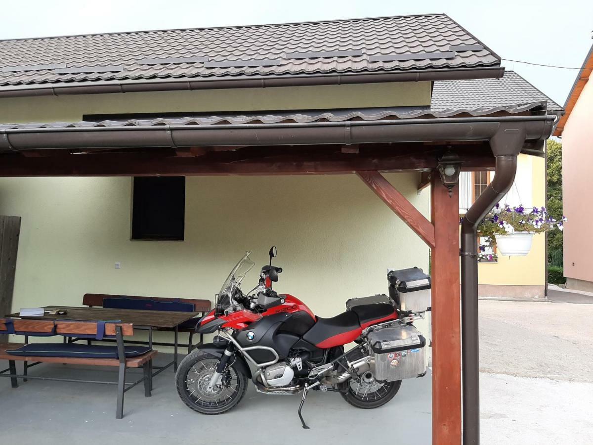 Guesthouse Mario Korenica Luaran gambar